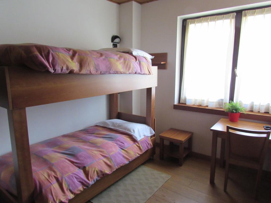 Casa Alpina Don Guanella Bed & Breakfast Macugnaga Exterior photo