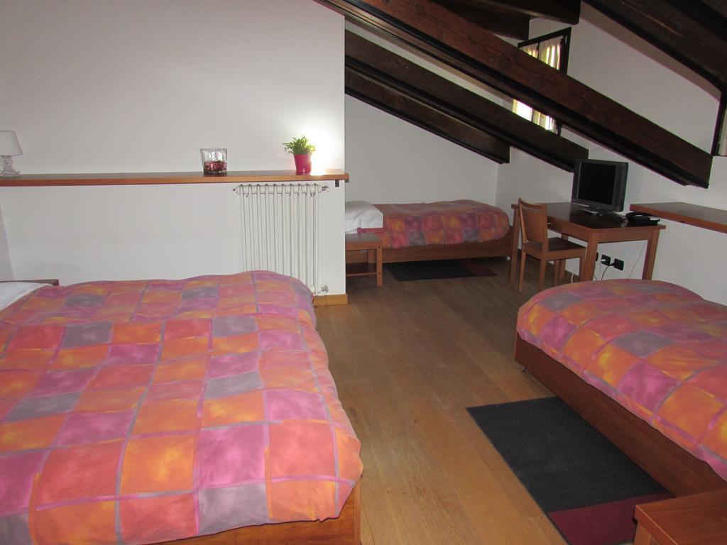 Casa Alpina Don Guanella Bed & Breakfast Macugnaga Exterior photo